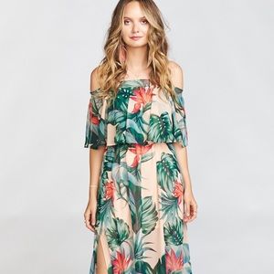 Show me your mumu palm leaves Maxi Hacienda dress.